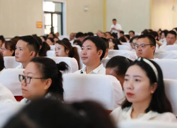 数字素养提高等进阶课更特设心理健康教育等年代必修课 数字素养提高等进阶课更特设心理健康教育等年代必修课