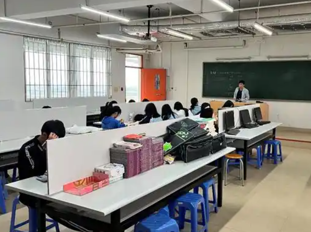 配套动态调整规划以更加合理高效的基础教育资源配置机制 配套动态调整规划以更加合理高效的基础教育资源配置机制